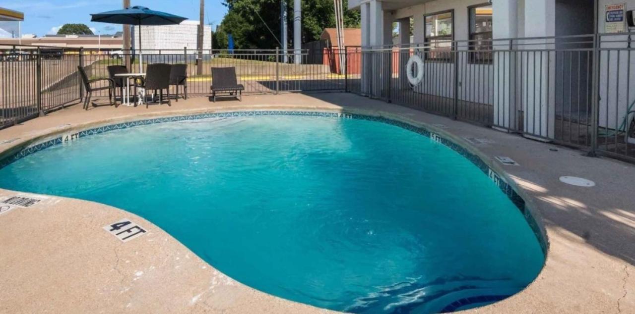 Motel 6 Irving - Loop 12 Екстер'єр фото