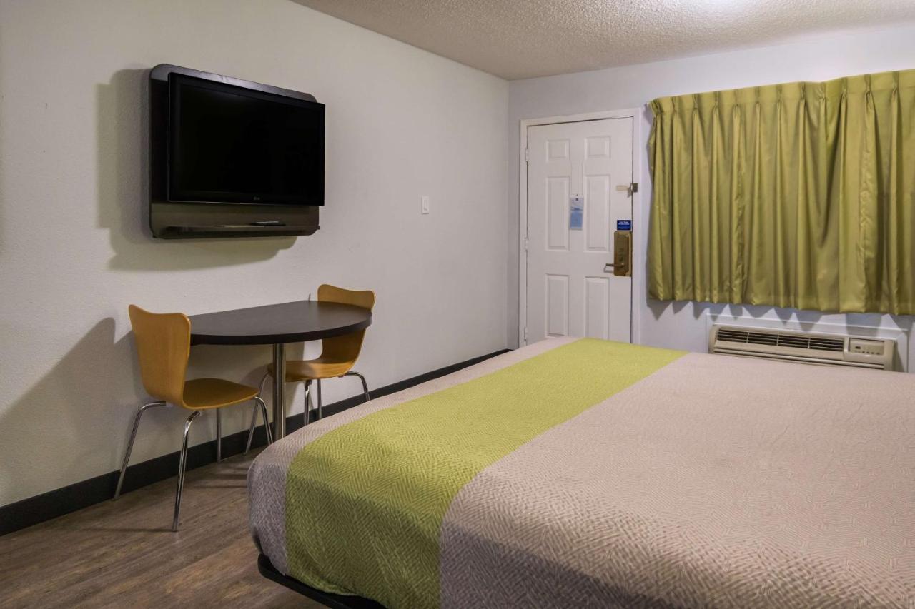 Motel 6 Irving - Loop 12 Екстер'єр фото